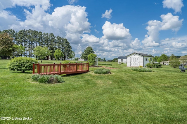 109 Terri Rose Ct, Hodgenville, KY 42748 - view of yard featuring an outdoor structure and a storage shed