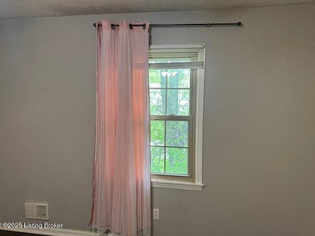 room details featuring visible vents
