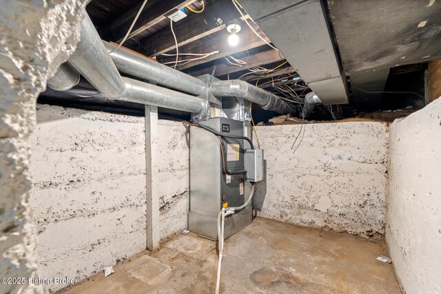 415 Gwendolyn St, Louisville, KY 40203 - unfinished basement with heating unit