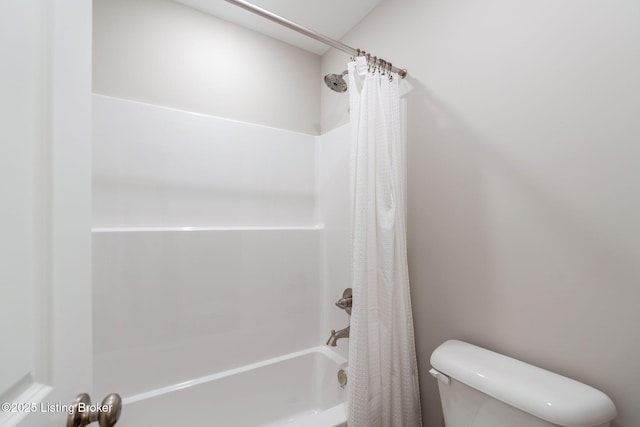 1332 Etawah Ave, Louisville, KY 40222 - bathroom featuring toilet and shower / bath combination with curtain