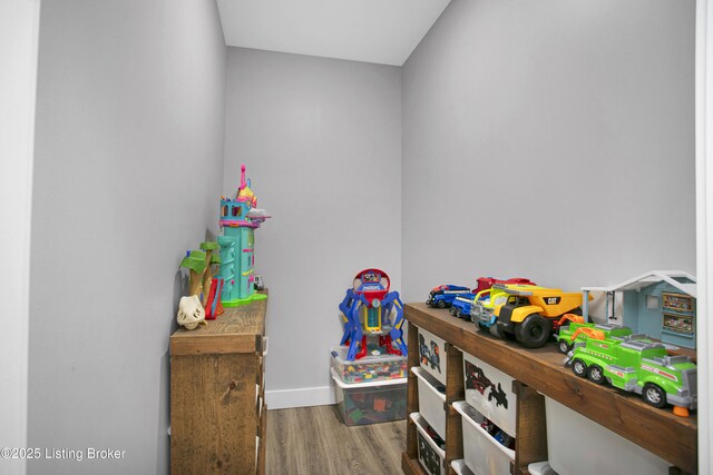 501 Shumate Ln, Bardstown, KY 40004 - game room featuring wood finished floors and baseboards