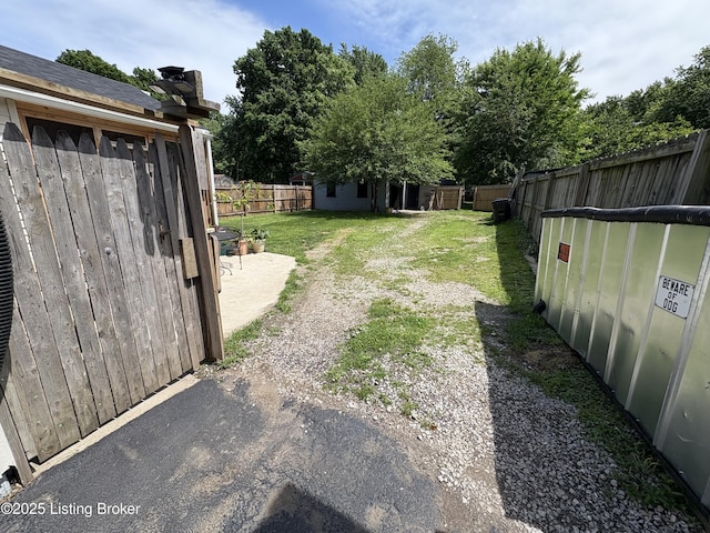1244 Morgan Ave, Louisville, KY 40213 - view of yard