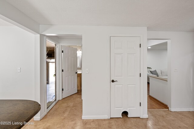 8512 Silver Fox Rd, Louisville, KY 40291 - photo 9
