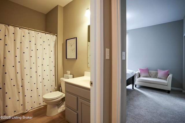 2854 Hamilton Springs Dr, Louisville, KY 40245 - full bath featuring toilet, vanity, and curtained shower