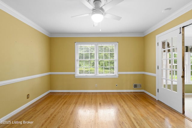 2224 Wynnewood Cir, Louisville, KY 40222 - spare room featuring light wood-style flooring, baseboards, a ceiling fan, and crown molding