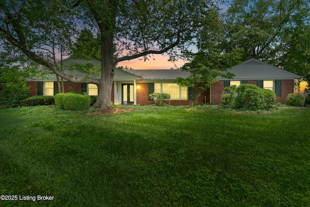 2224 Wynnewood Cir, Louisville, KY 40222 - single story home featuring brick siding and a front yard