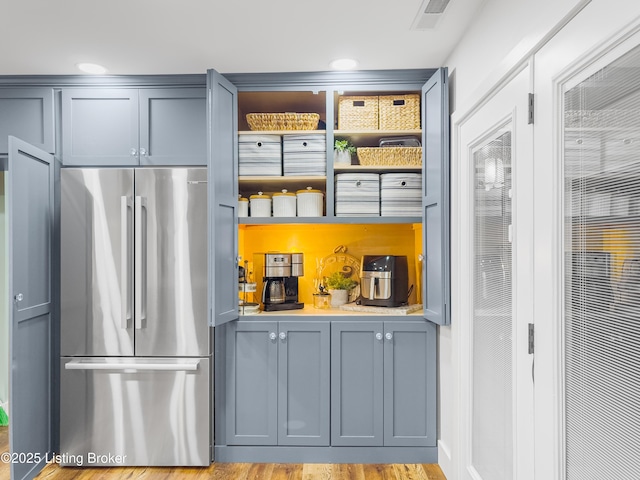 pantry featuring visible vents