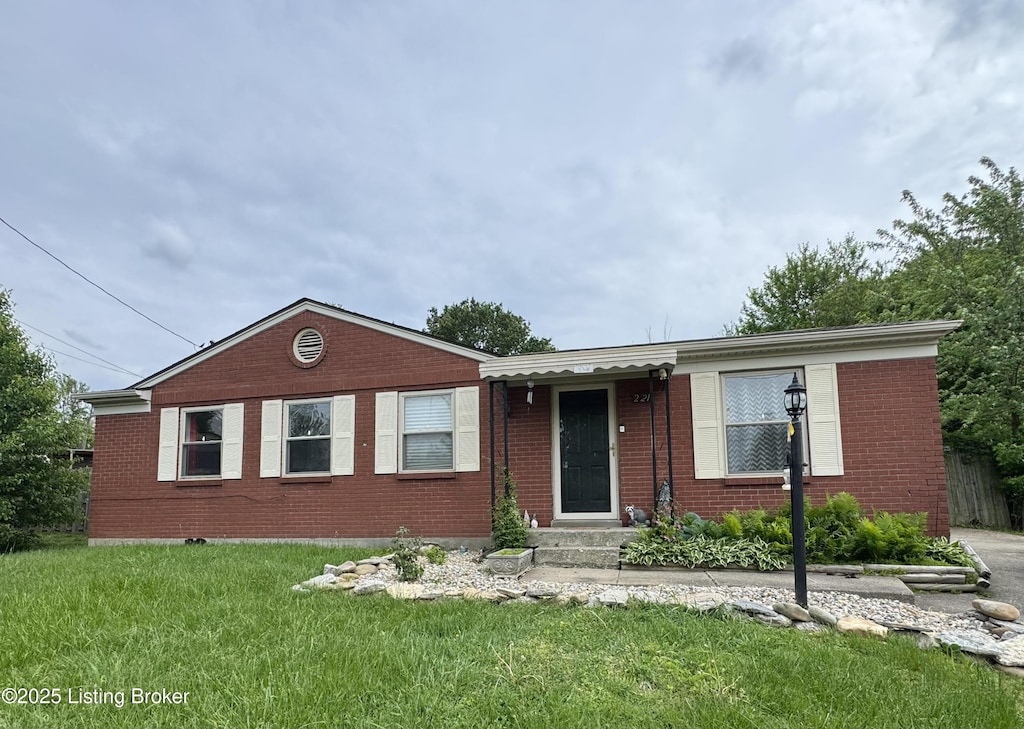 221 Allison Ct, Louisville, KY 40229 - ranch-style home featuring brick siding and a front lawn