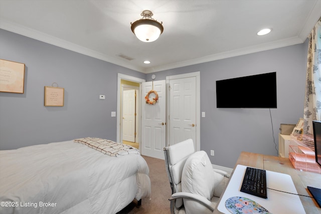 302 Hampton Rd, Brandenburg, KY 40108 - carpeted bedroom featuring crown molding, recessed lighting, and visible vents