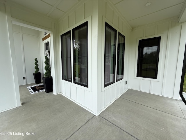 2045 W Rhudes Creek Rd, Elizabethtown, KY 42701 - view of patio / terrace