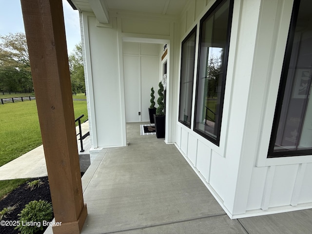 2045 W Rhudes Creek Rd, Elizabethtown, KY 42701 - view of hallway
