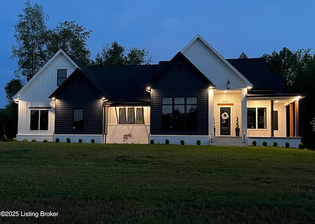 2045 W Rhudes Creek Rd, Elizabethtown, KY 42701 - modern inspired farmhouse with board and batten siding and a front yard