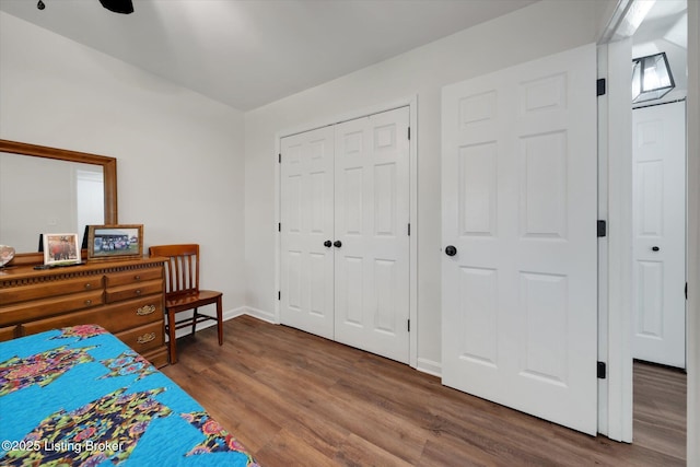 2100 Murray Ave, Louisville, KY 40205 - bedroom featuring wood finished floors, a closet, and baseboards