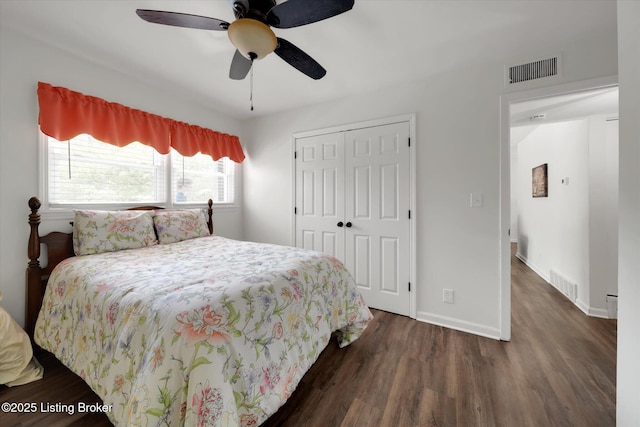 2100 Murray Ave, Louisville, KY 40205 - bedroom featuring wood finished floors, a closet, baseboards, and ceiling fan