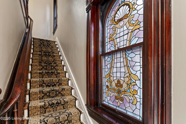 1332 S 2nd St, Louisville, KY 40208 - view of stairs