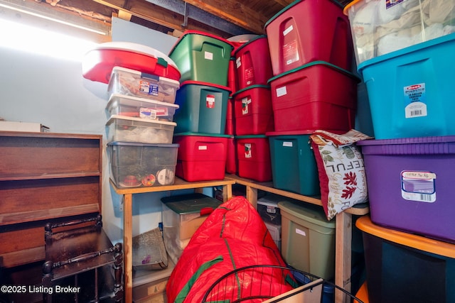 7411 Colt Dr, Louisville, KY 40214 - view of storage area