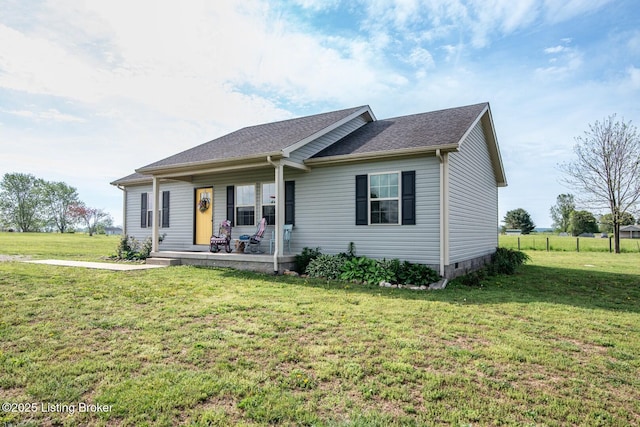 450 Rolling Way, Smiths Grove, KY 42171 - ranch-style house with a porch, crawl space, fence, and a front yard