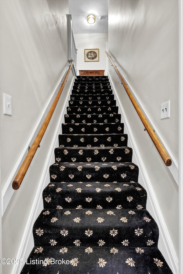 2335 Bonnycastle Ave, Louisville, KY 40205 - view of staircase