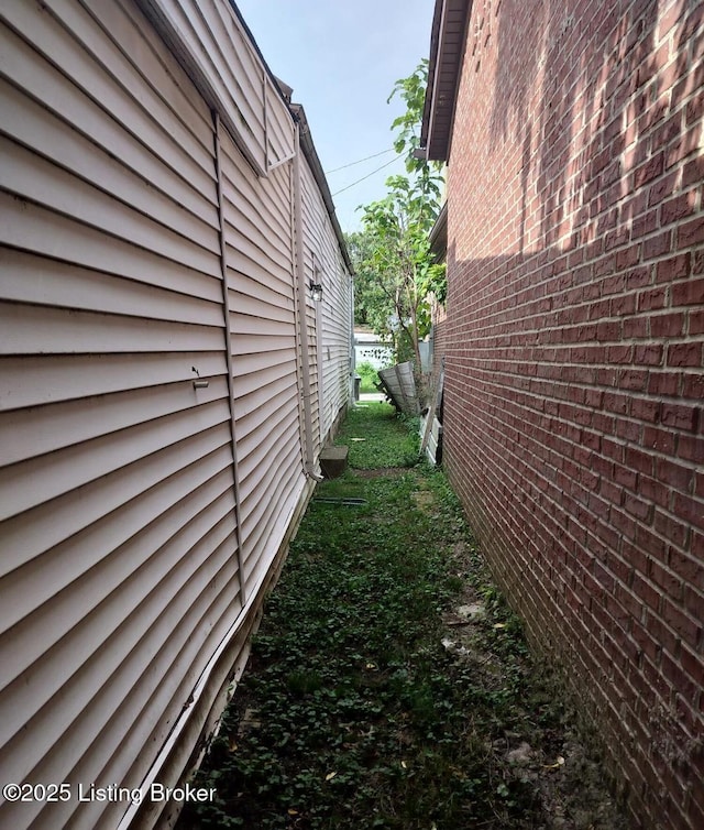 2618 Cornwall St, Louisville, KY 40212 - photo 4