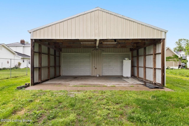 209 W High St, Lebanon, KY 40033 - view of pole building with fence and a lawn