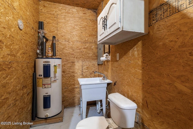 209 W High St, Lebanon, KY 40033 - half bath with electric water heater and toilet