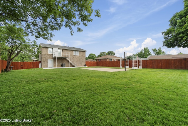120 Emily Dr, Mt Washington, KY 40047 - fenced backyard with stairs and a patio