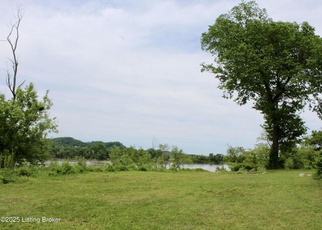 4618 River Front Dr, Louisville, KY 40216 - photo 27