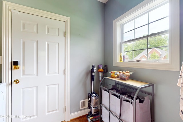 10513 Mountain Ash Ln, Prospect, KY 40059 - interior space featuring baseboards and dark wood-style floors