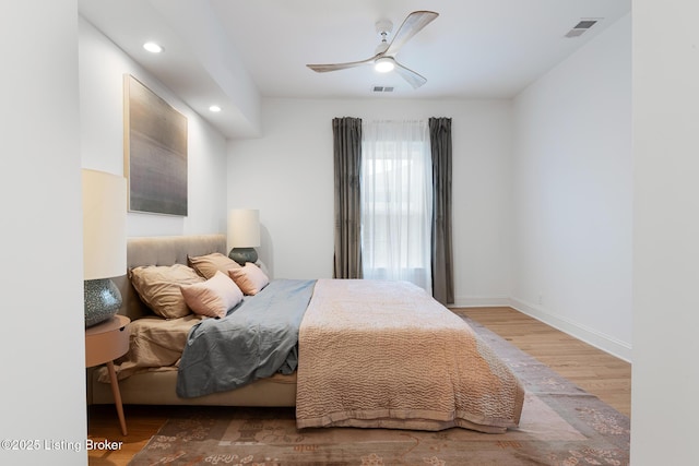1245 S 7th St, Louisville, KY 40203 - bedroom featuring wood finished floors, recessed lighting, baseboards, and a ceiling fan