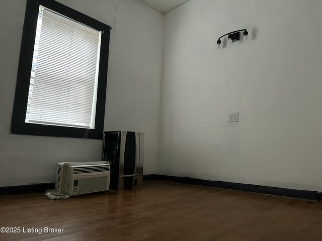 1105 E Oak St, Louisville, KY 40204 - photo 11