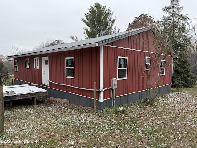 301 Coopers Point Rd, Leitchfield, KY 42754 - view of side of property with metal roof
