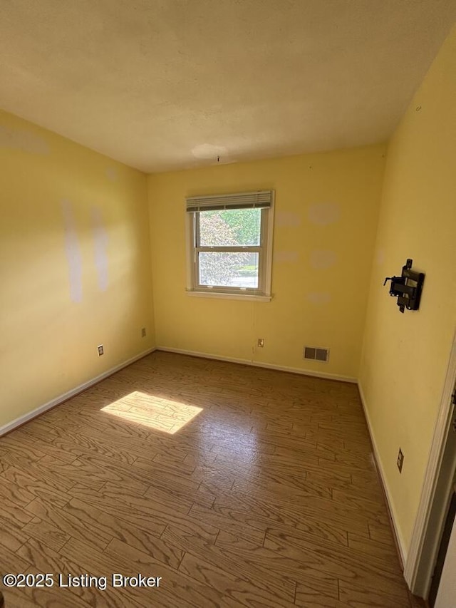 8206 Vaughn Mill Rd, Louisville, KY 40228 - photo 7