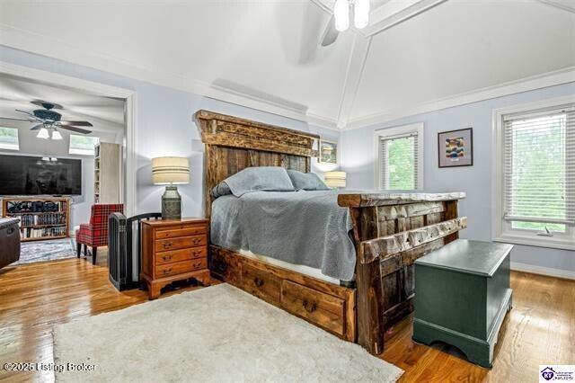 3507 Bridgegate Ct, Louisville, KY 40272 - bedroom featuring wood finished floors, crown molding, ceiling fan, and baseboards