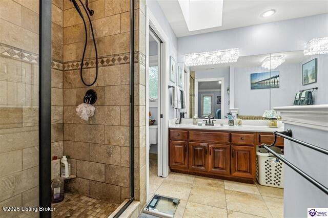3507 Bridgegate Ct, Louisville, KY 40272 - full bath featuring a stall shower, vanity, and toilet