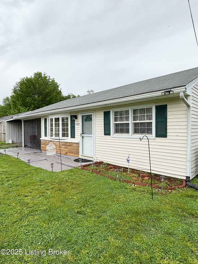 7303 Betsy Ross Dr, Louisville, KY 40272 - photo 3