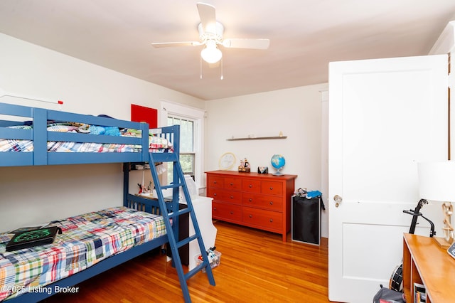 2104 Lauderdale Rd, Louisville, KY 40205 - bedroom featuring light wood finished floors and ceiling fan