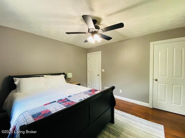 1300 Midway Ln, Springfield, KY 40069 - bedroom with wood finished floors, baseboards, and a ceiling fan