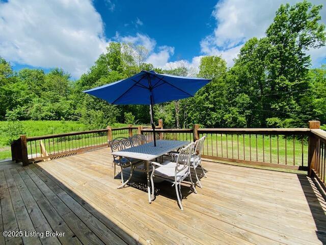 1300 Midway Ln, Springfield, KY 40069 - deck with outdoor dining space