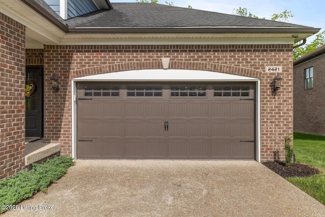 2421 Irish Bend Ct, Fisherville, KY 40023 - garage featuring concrete driveway