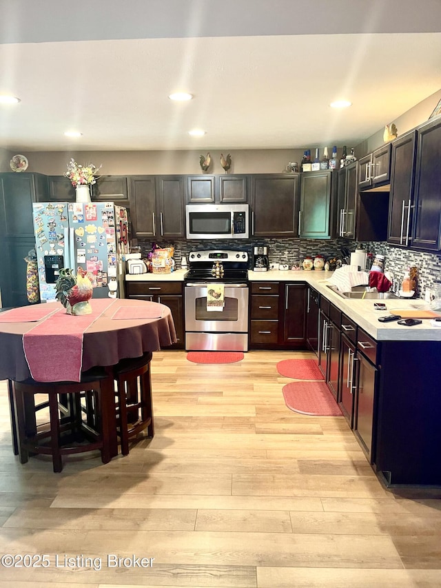 7108 Blue Stream Ct, Louisville, KY 40258