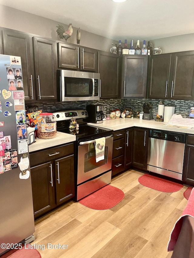 7108 Blue Stream Ct, Louisville, KY 40258