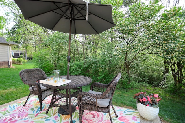 803 Urton Woods Way, Louisville, KY 40243 - view of patio with outdoor dining area