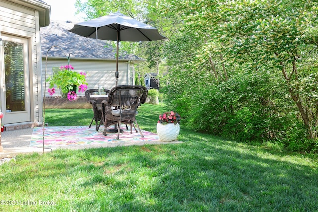 803 Urton Woods Way, Louisville, KY 40243 - view of grassy yard with a patio