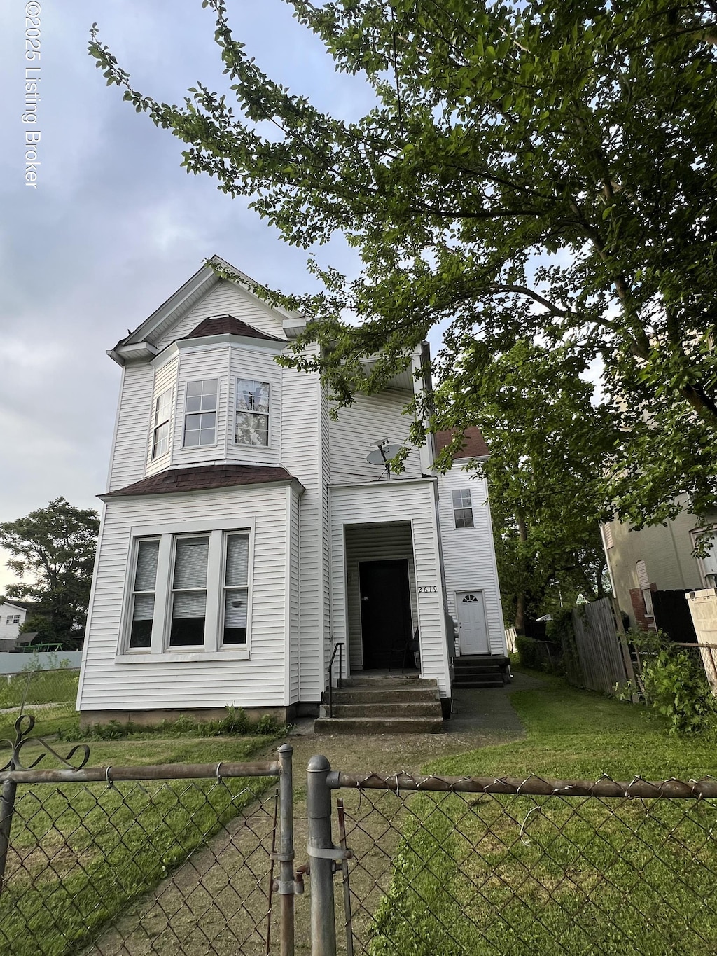 2619 W Main St, Louisville, KY 40212 - photo 1