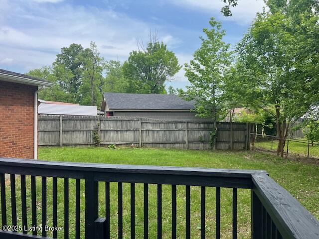 6100 Deady Dr, Louisville, KY 40258 - view of yard