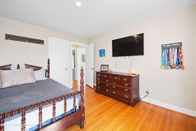 17 Denham Rd, Louisville, KY 40205 - bedroom with light wood-type flooring, baseboards, and recessed lighting