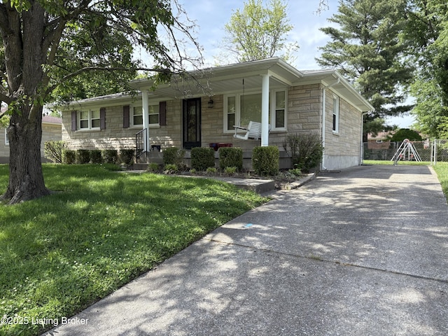 9118 Wanlou Dr, Louisville, KY 40272 - photo 1