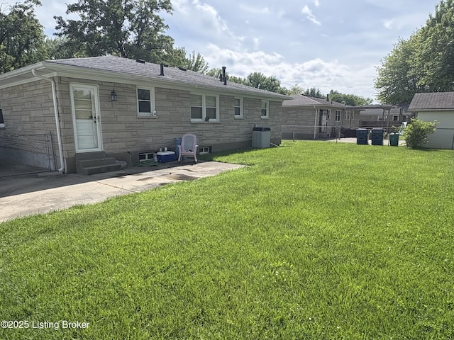 9118 Wanlou Dr, Louisville, KY 40272 - photo 22
