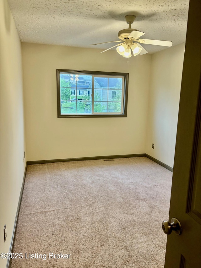 120 Darby Woods Ct, Radcliff, KY 40160 - photo 15