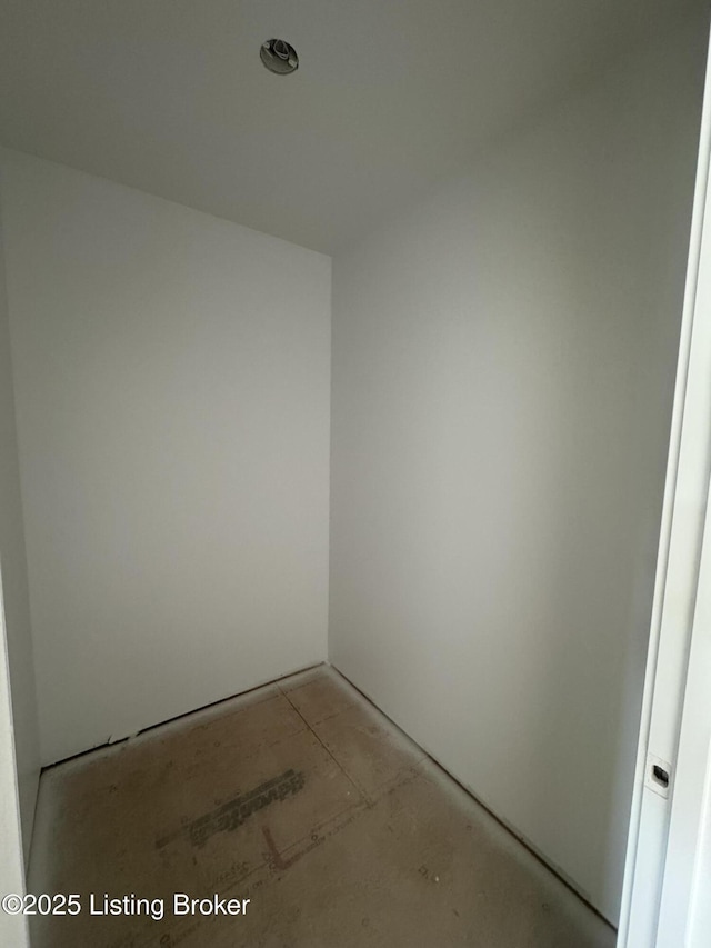 309 Ashwood Ave, Elizabethtown, KY 42701 - view of unfurnished room